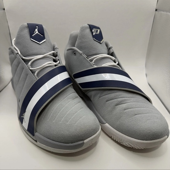 Jordan Cris Paul CP3.XI Dallas Cowboy Men’s Size 11 Dallas Cowboys Shoes *Rare*